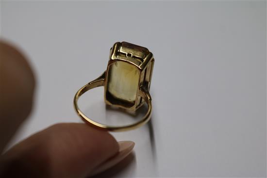 Two 9ct gold and gem set rings.